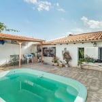 Casa de 3 dormitórios com piscina  na Vila Nova