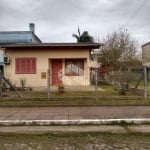 Casa a venda de 2 dormitórios em Torres - RS