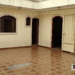 Sobrado com 3 Quartos e 3 banheiros à Venda, 345 m² por R$ 1.350.000