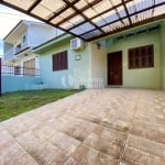 Linda casa semimobiliado com 03 dormitórios, sendo um suíte no bairro Medianeira