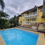 Casa com 5 dormitórios à venda, 150 m² por R$ 750.000,00 - Araras - Petrópolis/RJ