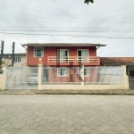 Casa à Venda ou Locação em Ubatuba, São Francisco do Sul - 4 Dormitórios, Suíte, 3 Vagas