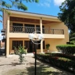 Casa à venda com 6 quartos (sendo 4 suítes), com 400m² em Candeias