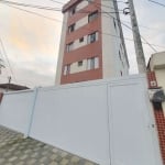 Apartamento duplex de 2 dormitorios com cozinha planejada e area de serviço integrada com 1 vaga de garagem na Vila São Jorge em São Vicente