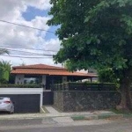 Casa Três Quartos para Venda em Itapuã.