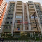 Apartamento Três Quartos para Venda no Caminho das Árvores, frente de rua, vista livre