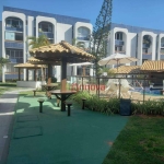 Apartamento Térreo, 2/4, em Vilas do Atlântico, condom. fechado, portaria 24hs, com infraestrutura, bem localizado,