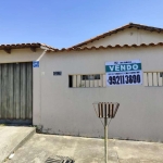 Casa para Venda em Aparecida de Goiânia, Setor Garavelo, 3 dormitórios, 1 suíte, 4 banheiros, 4 vagas