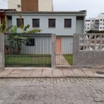 Casa à venda na Rua Luiz Oscar de Carvalho, 198, Trindade, Florianópolis