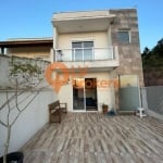 Casa em Condomínio de Luxo com 3 Suítes no Jardim Rubi - Mogi das Cruzes-SP: 160m², 2 Salas, 5 Banheiros e 2 Vagas. Venha Conferir!