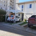 Imperdível casa em condomínio à venda em Suzano-SP, 3 quartos, 1 suíte, 2 salas e garagem. Confira!