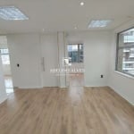 Conjunto comercial no Jardim Paulista