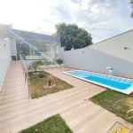 Casa com 3 Quartos e 4 banheiros à Venda, 337 m² - c/ piscina - Senador Canedo