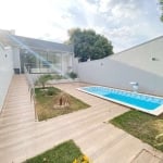 Casa com 3 Quartos e 4 banheiros à Venda, 337 m² - c/ piscina - Senador Canedo