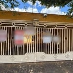 Casa á venda no centro em Birigui, Casa com 3 quartos sendo um deles suíte, com sala de jantar, sala de tv, cozinha, churrasqueira, alarme e garagem