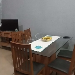 Linda Casa disponível no Residencial Moimas: Casa com 2 quartos sendo um suíte com Varanda, 2 salas, garagem e meio lote sem construção nos fundos