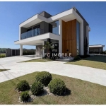 Casa nova e moderna com piscina, à venda no condomínio Caledônia - Camboriú