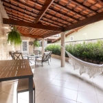 Casa tipo para venda com 3 quartos, sendo 1 suíte, 163m²