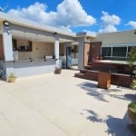 Excelente Casa, com Amplo Terraço Gourmet e Piscina, à Venda no Centro de Nilópolis