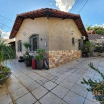 Casa Geminada à Venda em Piratininga, Belo Horizonte - MG