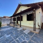 Casa à Venda no Bairro Santa Mônica, Belo Horizonte - MG