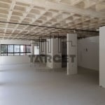 Conjunto Comercial de Alto Padrão em Pinheiros, São Paulo - 570m², 12 Banheiros, 15 Vagas de Garagem.