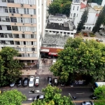 Apartamento de 2 Quartos com Vista Livre na Rua das Laranjeiras