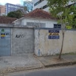 Casa comercial para locação no melhor trecho dos Aflitos.