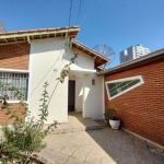 Casa à Venda em Vila Jaboticabeira, Taubaté - SP