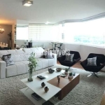 Apartamento com 3 Quartos e 4 banheiros à Venda, 200 m²