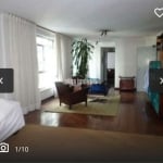 Apartamento 316 m2 , 5  dormitórios sendo 3 suítes , 3 vagas de garagem ,a 700 metros a paulista