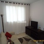 Apartamento com 2 Quartos e 1 banheiro para Alugar, 55 m²