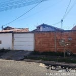 Casa para Venda em Araguari, Loteamento Residencial Vila Olímpica, 2 dormitórios, 1 banheiro, 2 vagas