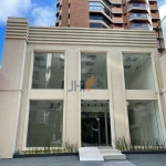 Prédio comercial de alto padrão em Vila Uberabinha de 260 M² para locação .