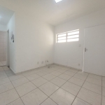 Apartamento de 2 Dormitórios no Gonzaga em Prédio Frente Mar