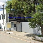 Galpão 6.570m² e 15 banheiros.  Excelente localização á 7 minutos andando para a estação do metrô Ceasa; Entre as Ruas Othão e Mergenthaler.