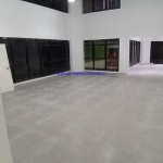 Loja 215m², 01 copa, 02 banheiros e 09 vagas na garagem.  Excelente localização entre as Ruas Cardeal Arcoverde, Cunha Gago e Teodoro Sampaio