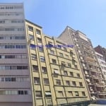 Apartamento Studio 28m², 01 dormitório e 01 banheiro.  Condomínio com segurança e portaria.  Excelente localização, á 5 minutos andando para a estação