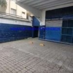 Galpão 578m², 04 banheiros e 04 vagas de garagem.  Excelente localização á 4 minutos andando para a estação do metrô Saúde