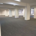 Conjunto Comercial 470m² e 02 banheiros.  Condomínio com Recepção e Segurança.  Excelente localização, á 4 minutos andando para a Estação do Metrô