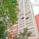 Apartamento 133m², 01 dormitório (sendo suíte) e 03 banheiros.  Condomínio com portaria 24hrs, salão de festa e  jardim.   Excelente localização