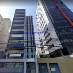 Prédio Comercial 1.600m², 12 conjuntos mais apartamentos, 16 banheiros e 12 vagas na garagem.  Excelente localização