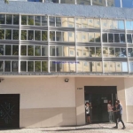 Prédio Comercial 1.080m² e 1.240m² total, com 04 pavimentos (01mezanino), 08 banheiros.   Excelente localização á 8 minutos andando para a estação