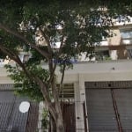 Apartamento 22m², 01 dormitório e 01 banheiro.  Condomínio com portaria 24hrs.  Excelente localização á 5 minutos andando para a estação do metrô