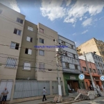 Apartamento 50m², 02 dormitórios e 01 banheiro.   Condomínio com portaria 24hrs e salão de festa.   Excelente localização entre as Ruas Cantareira,