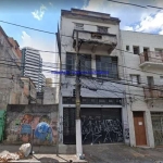 Prédio Comercial 370m², 03 Pavimentos, 7 banheiros. Entrada para lojas e entrada para o prédio que sao separadas.  Excelente localização