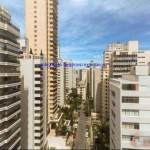 Apartamento 351m², 05 dormitórios (sendo 03 suítes), 06 banheiros e 02 vagas na garagem.  Condomínio com portaria e segurança 24hrs.  Excelente locali