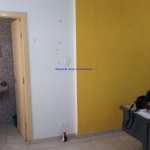 Sala 32m², 01 banheiro.  Condomínio com segurança 24hrs.  Excelente localização á 2 minutos andando para a estação do metrô Sé; Entre as Ruas Quintino