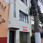 Imóvel Comercial 161m², 01 banheiro.  Excelente localização entre a Rua Bruxelas e Avenida Professor Afonso Bovero.