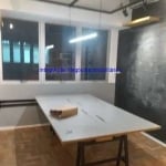 Conjunto Comercial 26m² e 01 banheiro.  Condomínio com Recepção e Segurança.  Excelente localização